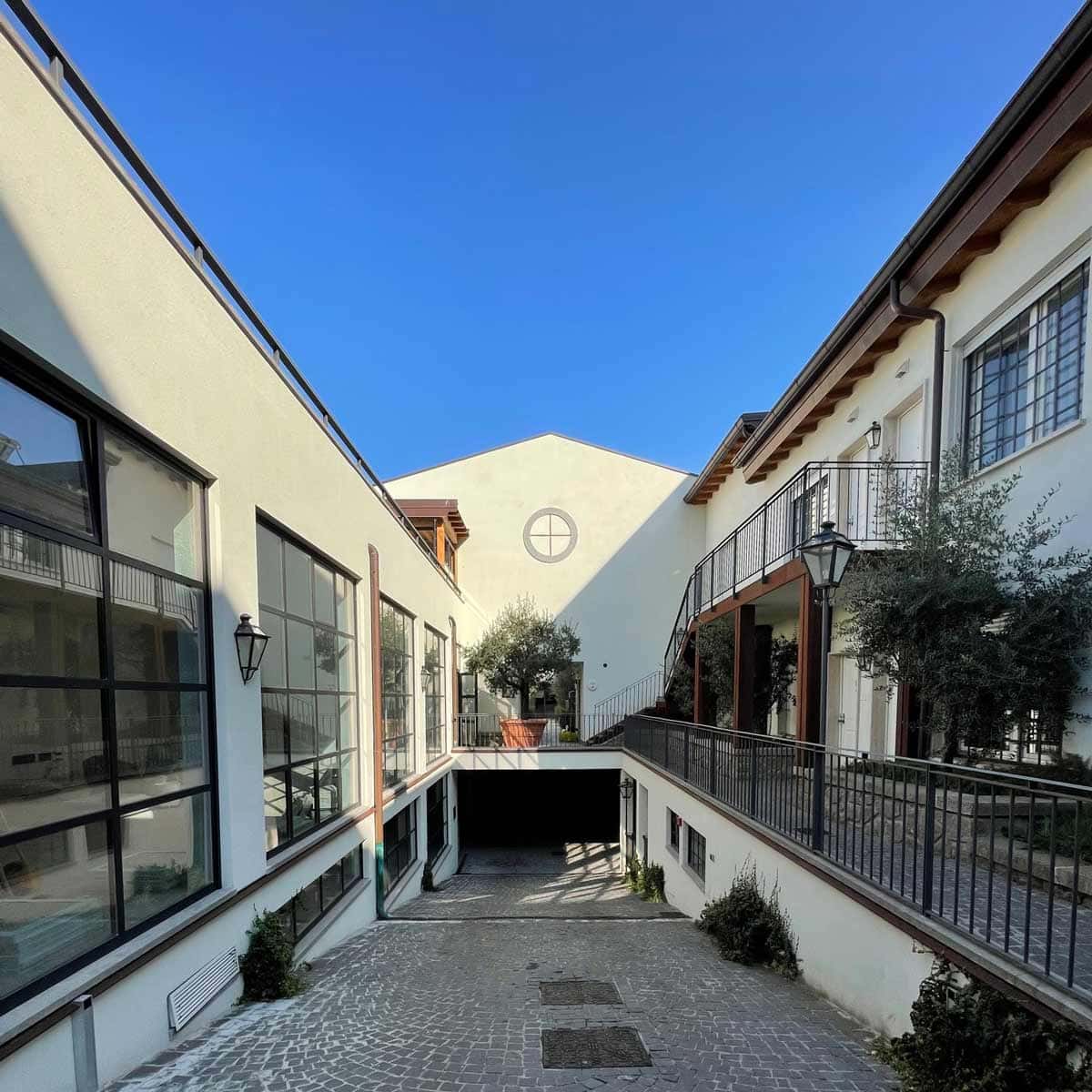 amka social hub